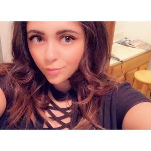Meet your Posher, Julia
